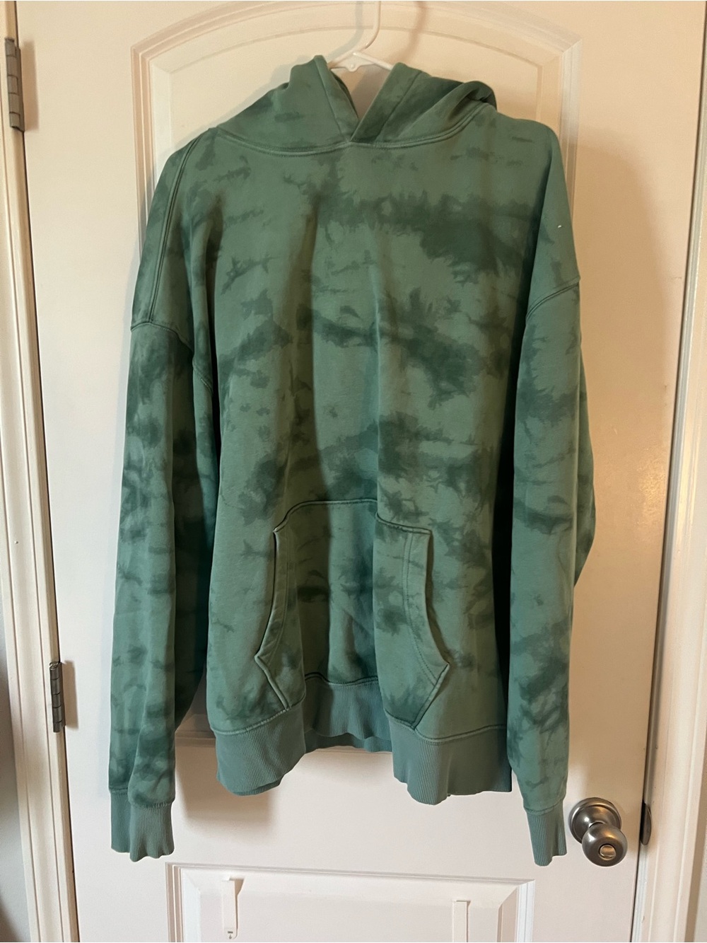 Old Navy Men's Green Tie-Dye Crewneck Hoodie